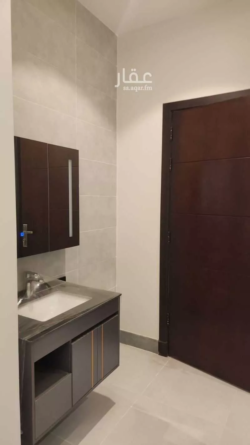 5 bedroom apartment in Al Hamdaniyah 7