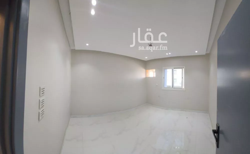 600 sqm building in Al Nakheel 5