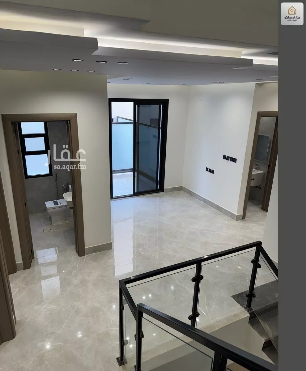 فيلا 7 غرف في الشرق 5