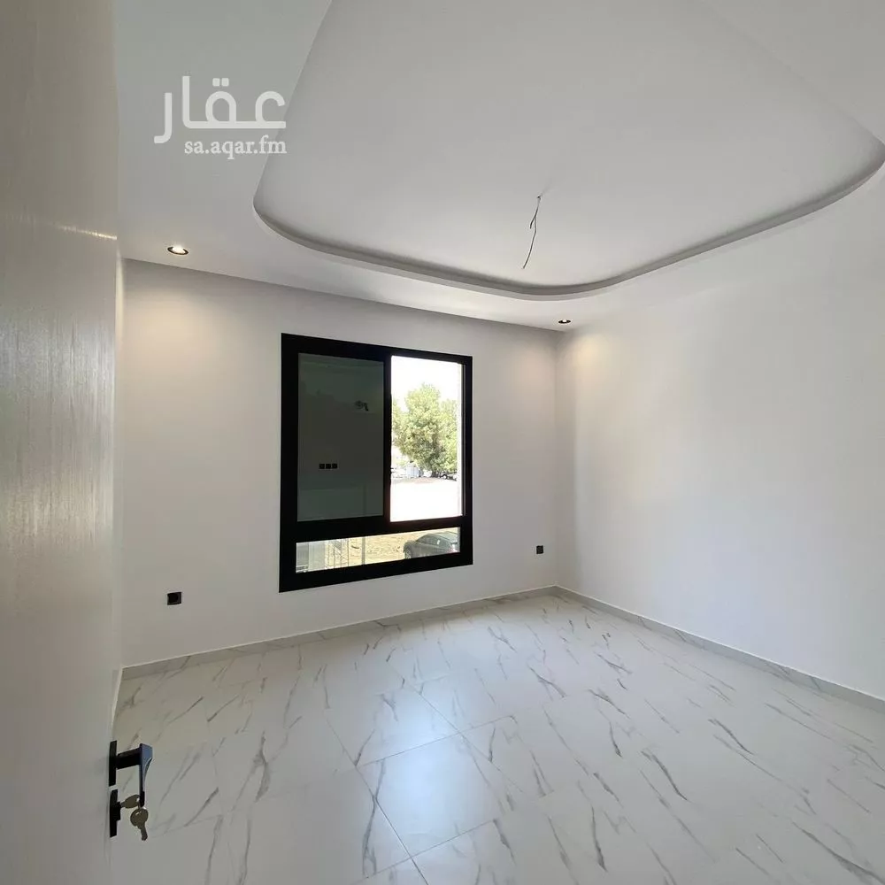 شقة 4 غرف في الصفا 5