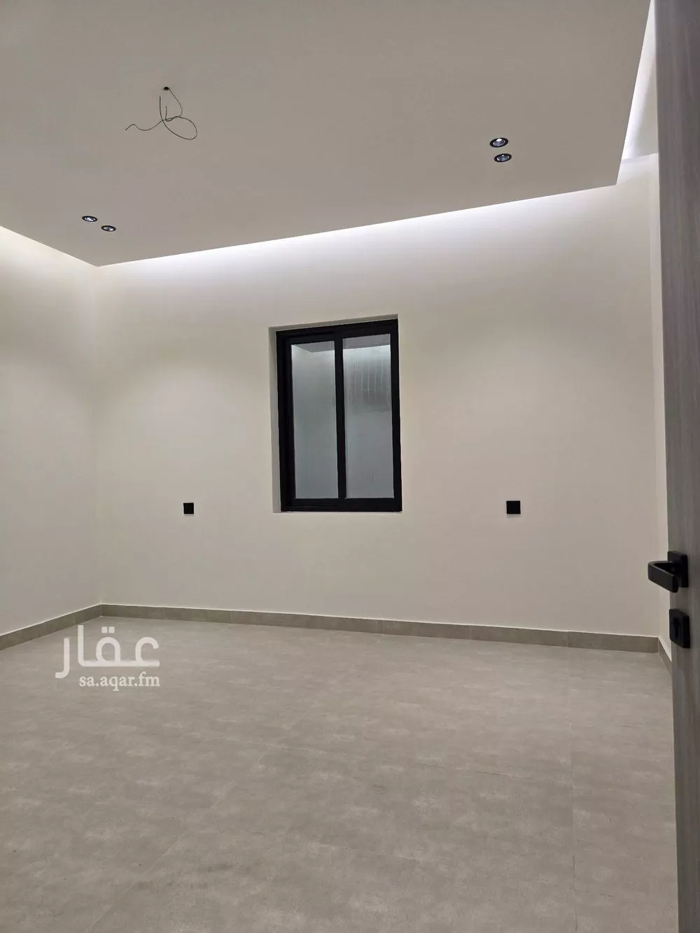 شقة 3 غرف في النزهة 4