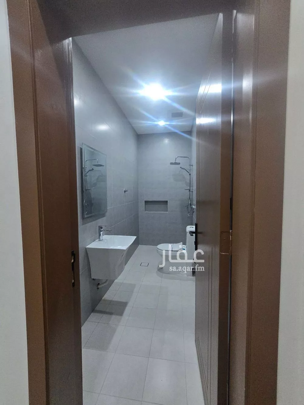 شقة 4 غرف في الصفا 5