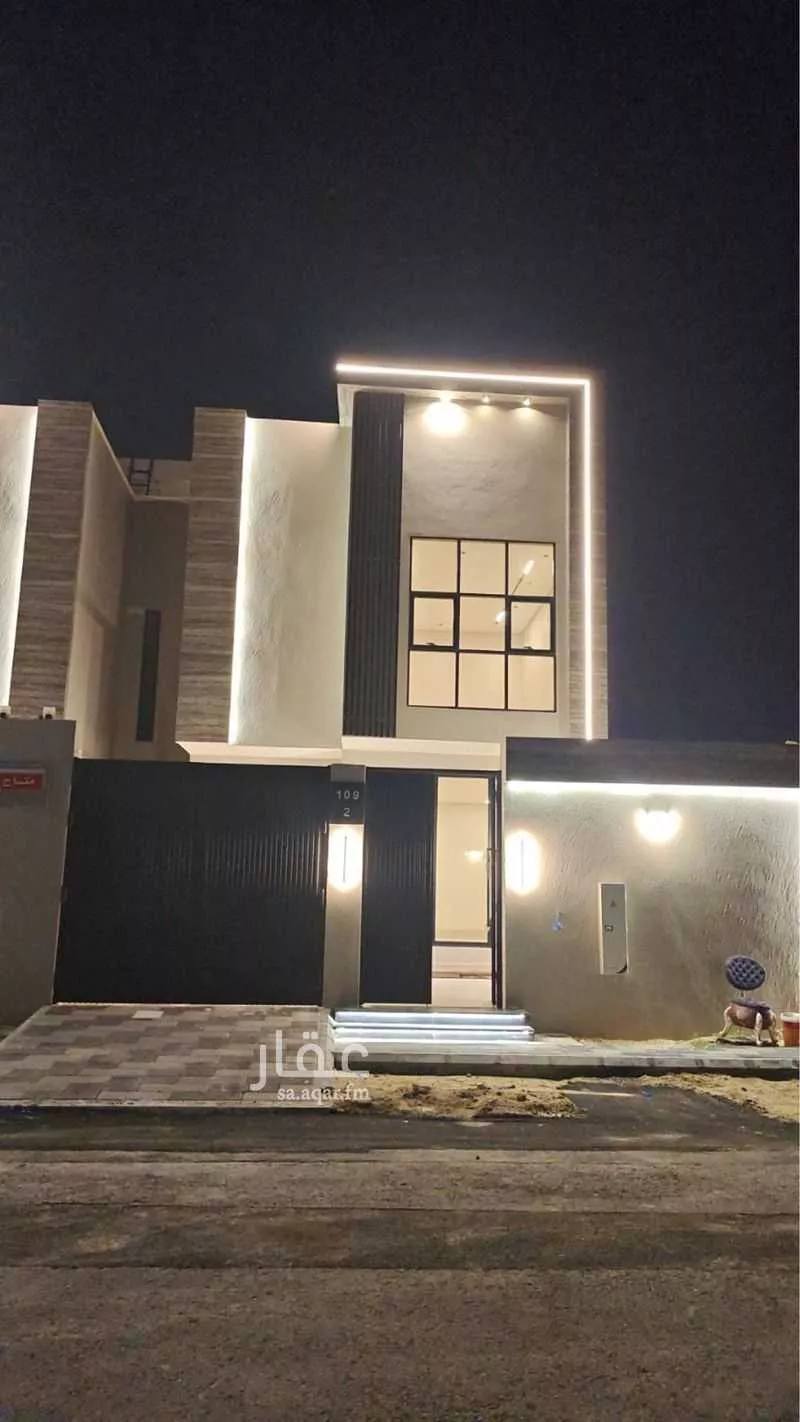 فيلا 5 غرف في ضاحية الملك فهد 2