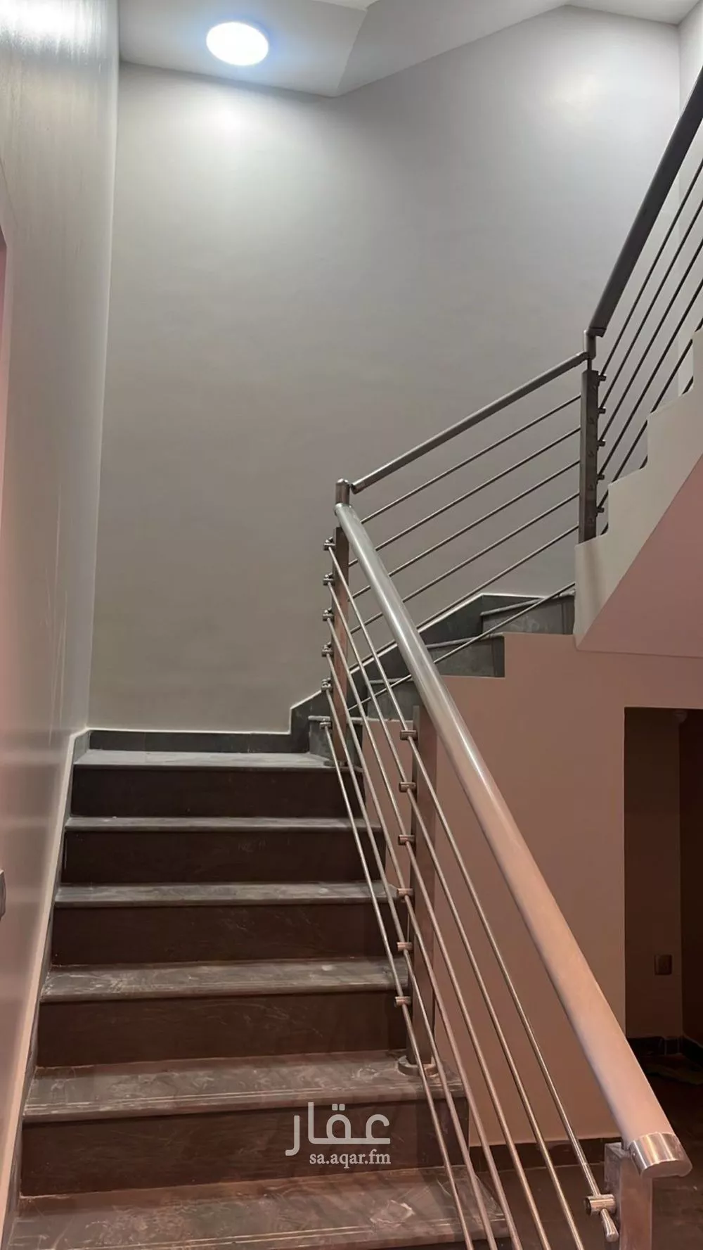 فيلا 5 غرف في العارض 4