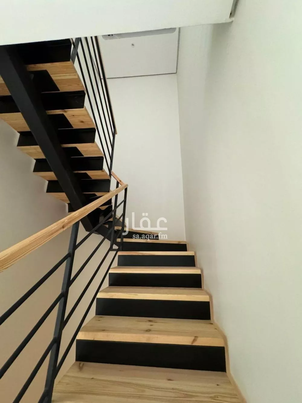 5 bedroom villa in Al Aridh 4