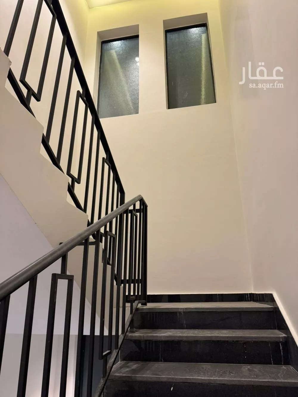 3 bedroom floor in Al Hazm 2
