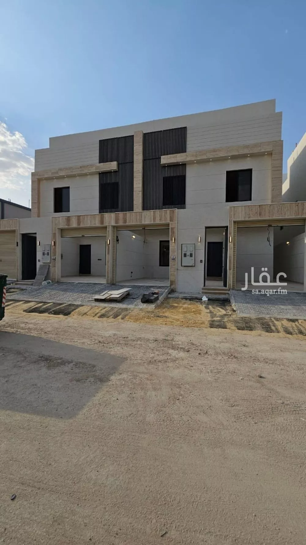 دوبلكس 5 غرف في عكاظ 1