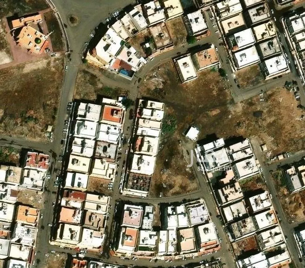 402 sqm land in As Salhiyah 2