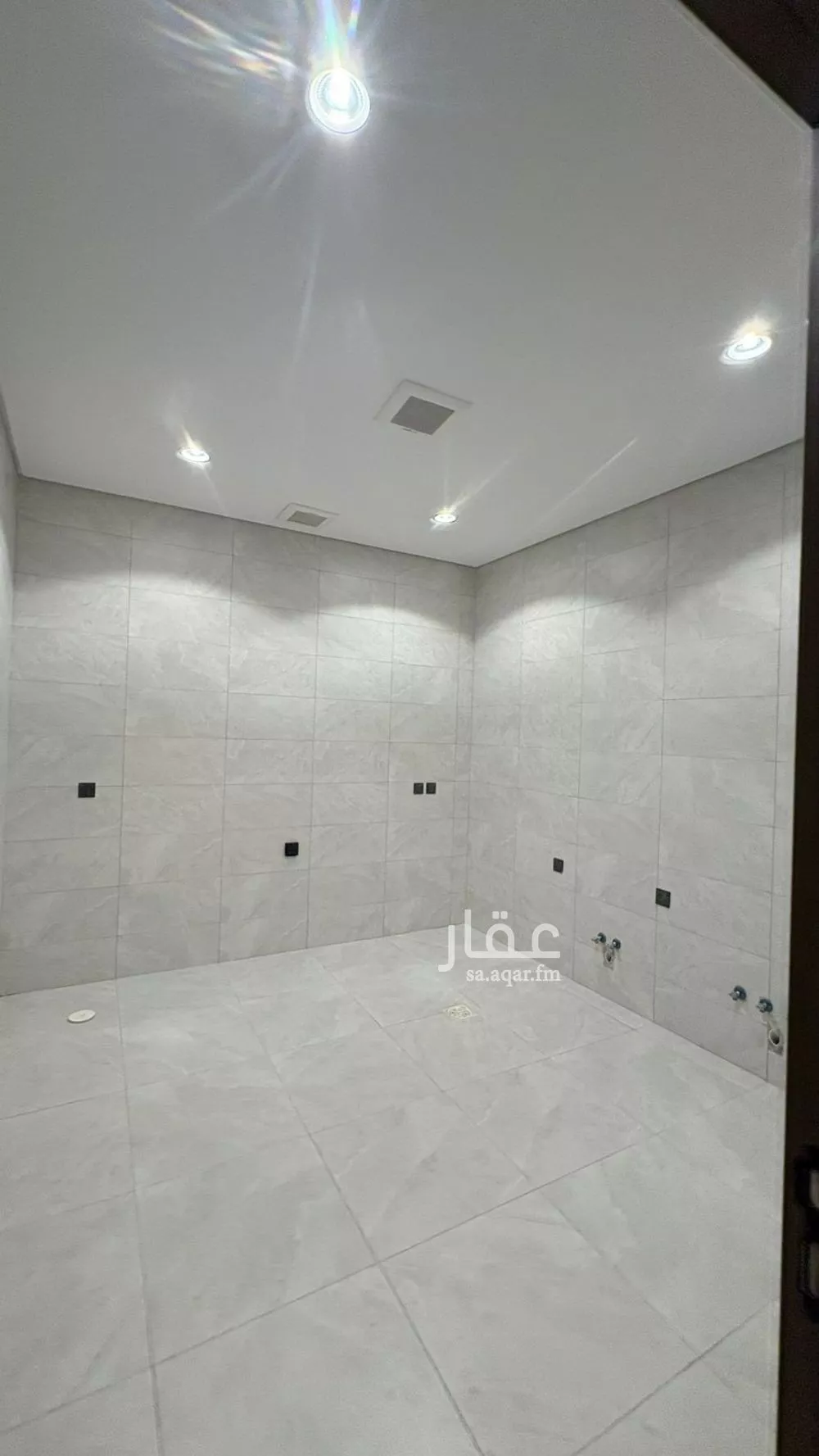 شقة 4 غرف في الواحة 2