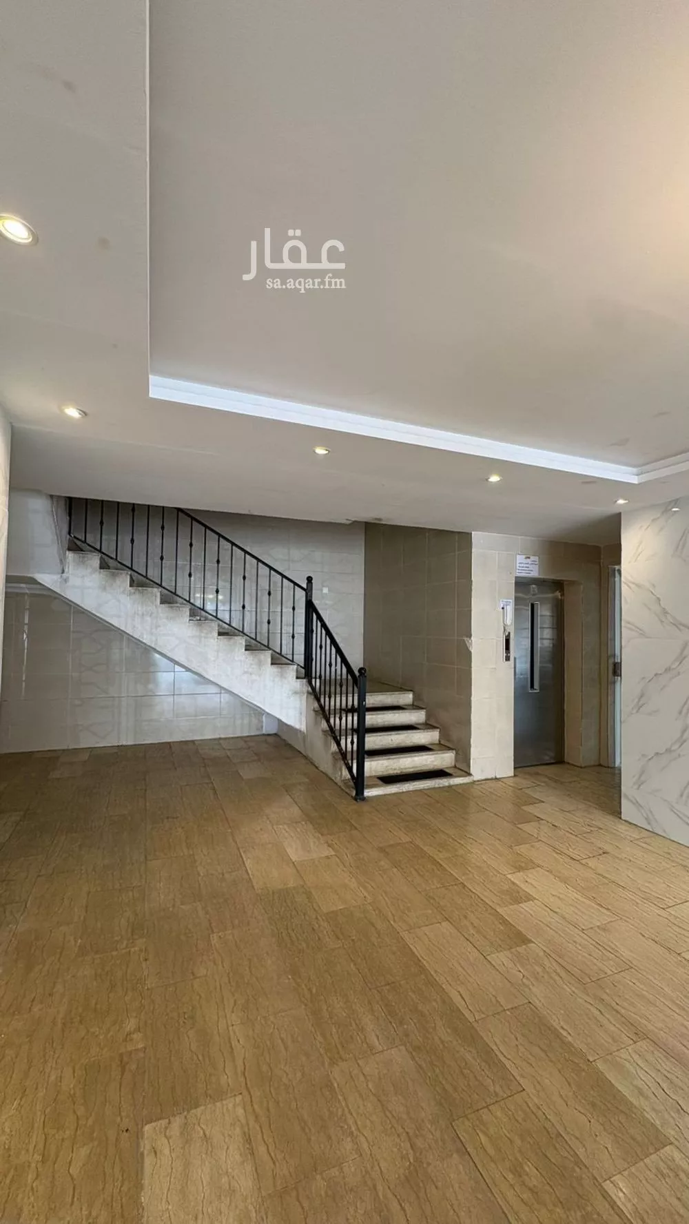 شقة 4 غرف في الواحة 5