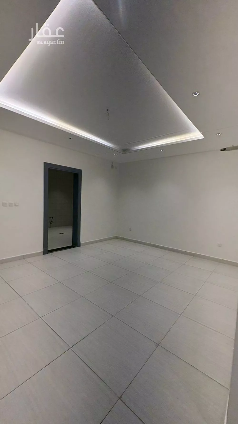 شقة 5 غرف في الواحة 5