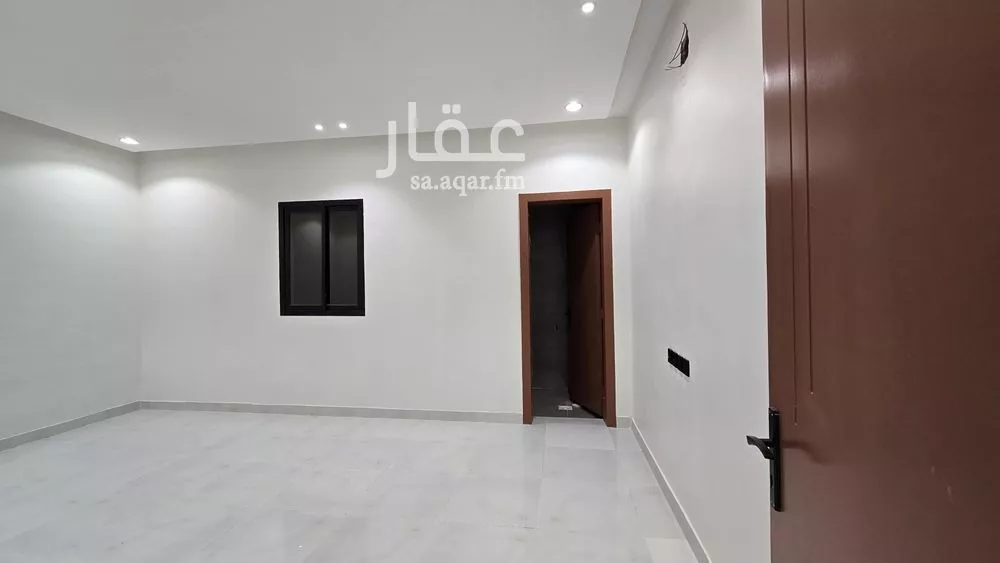 3 bedroom floor in Okaz 3