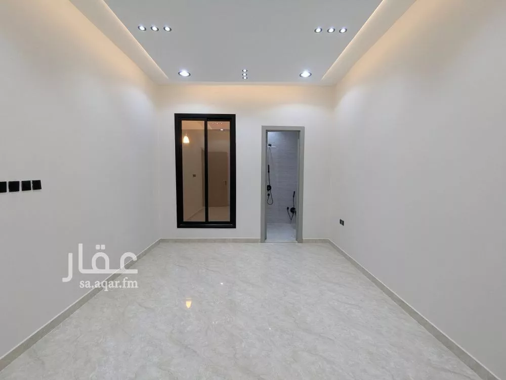 3 bedroom floor in Dhahrat Namar 5