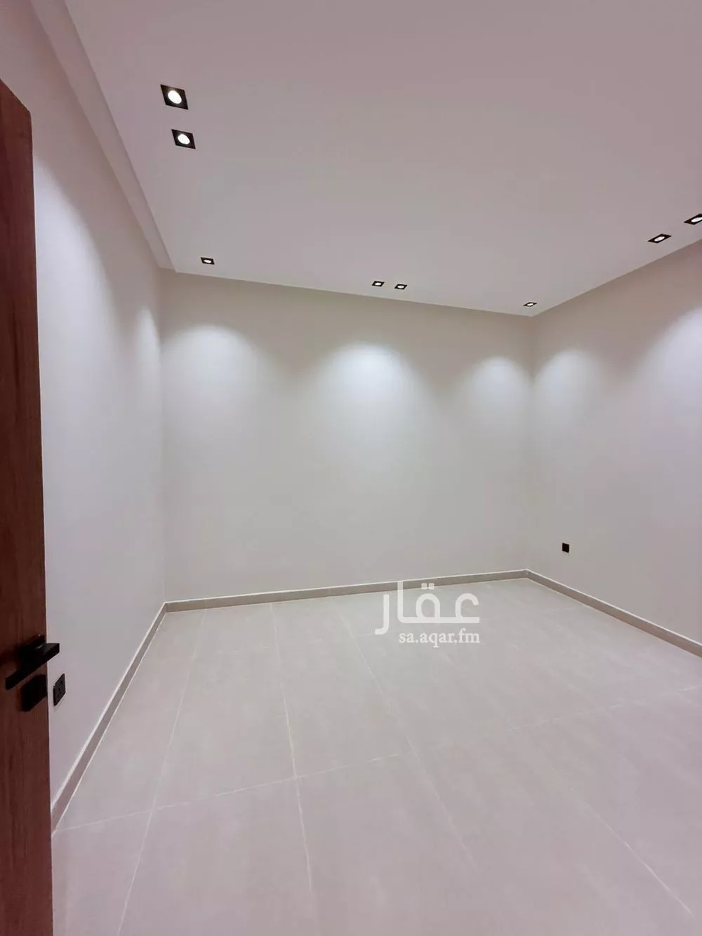 4 bedroom floor in Okaz 3