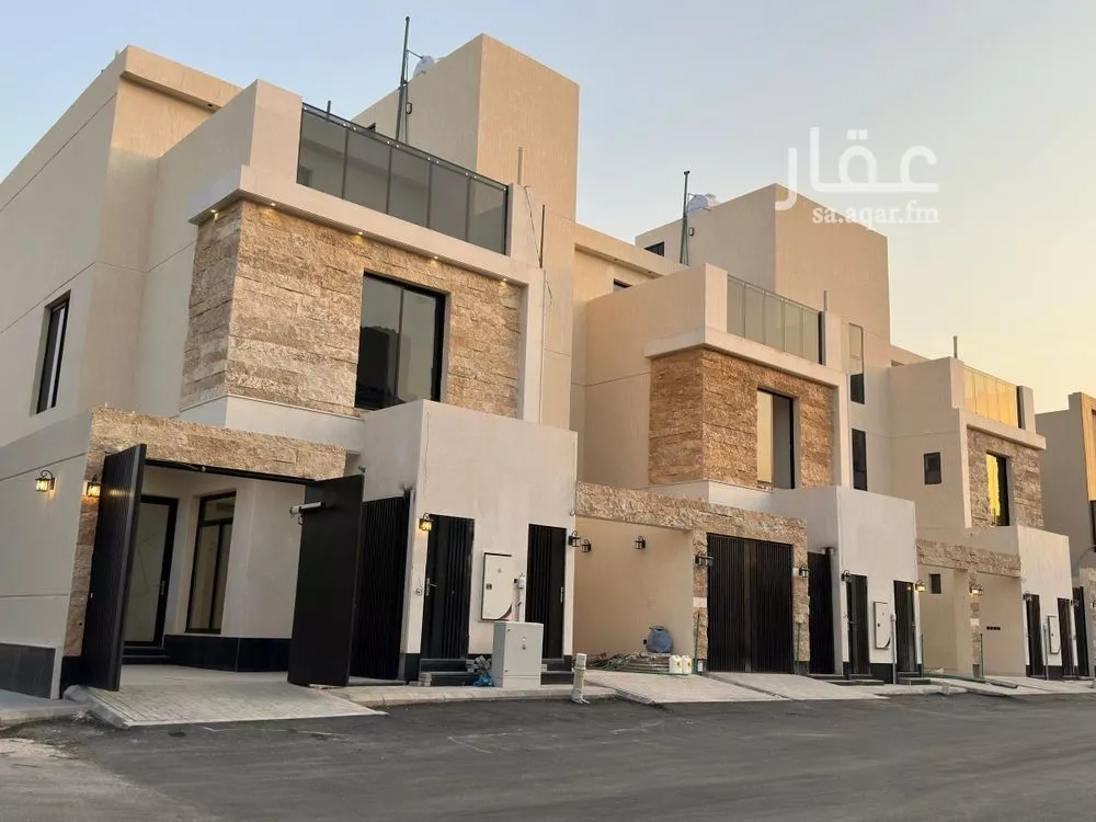 5 bedroom villa in Al Yarmouk 1