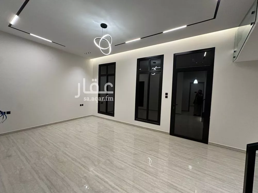 فيلا 5 غرف في الرمال 1