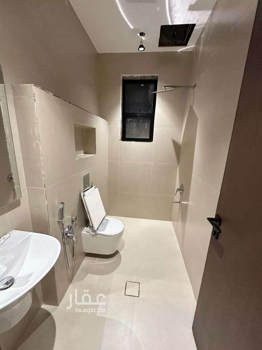 5 bedroom villa in Al Yarmouk 5