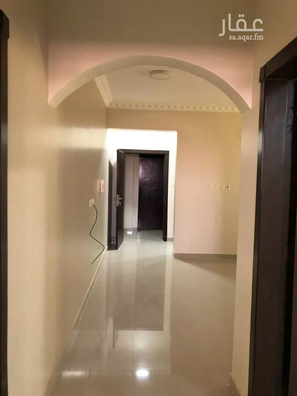 4 bedroom floor in Dhahrat Laban 5