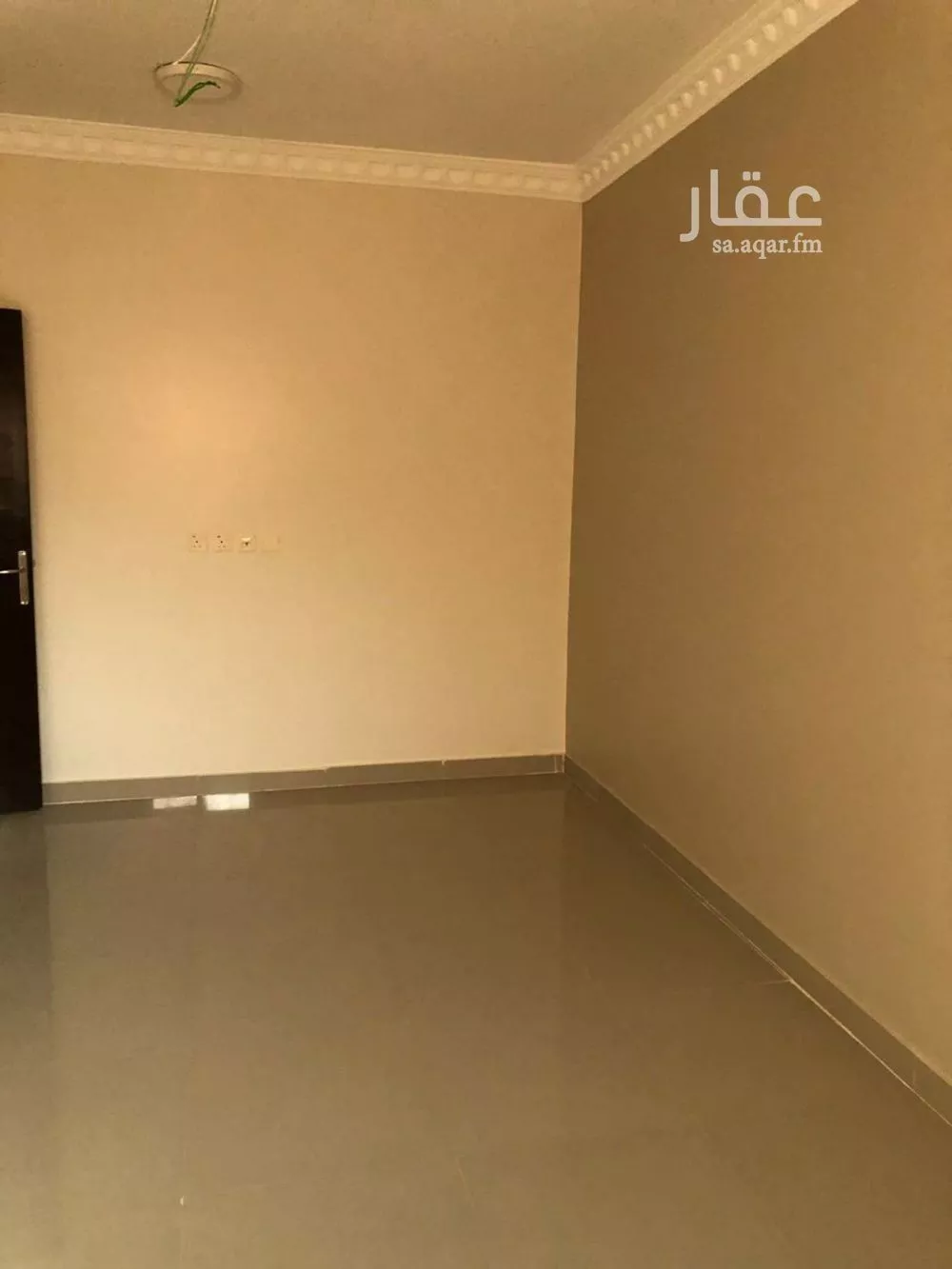 4 bedroom floor in Dhahrat Laban 2