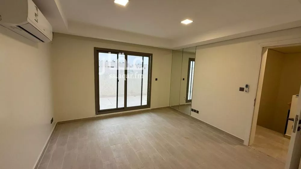 فيلا 4 غرف في النرجس 3