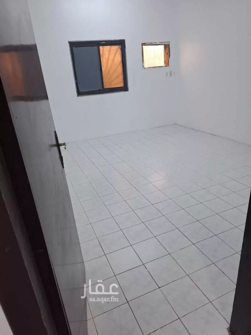 عمارة 325 م² في الثقبة 3