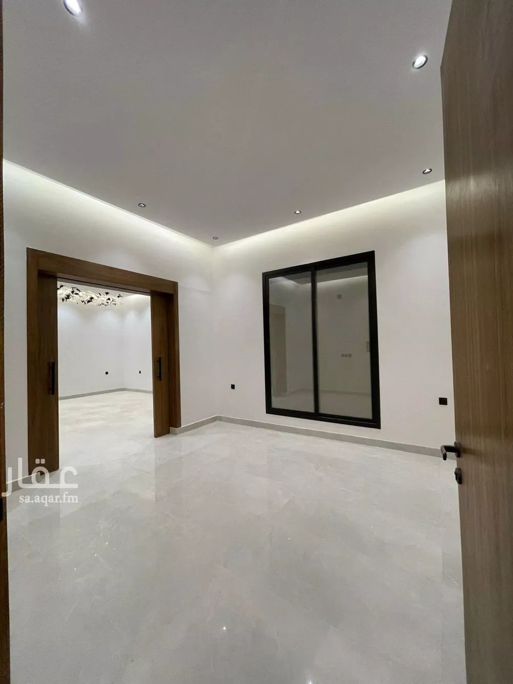 5 bedroom floor in Al Janadriyah 4