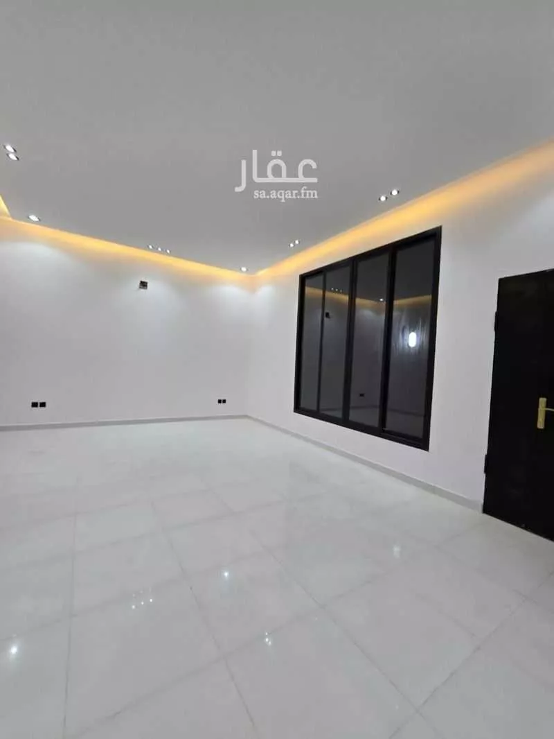 فيلا 6 غرف في الجنادرية 3