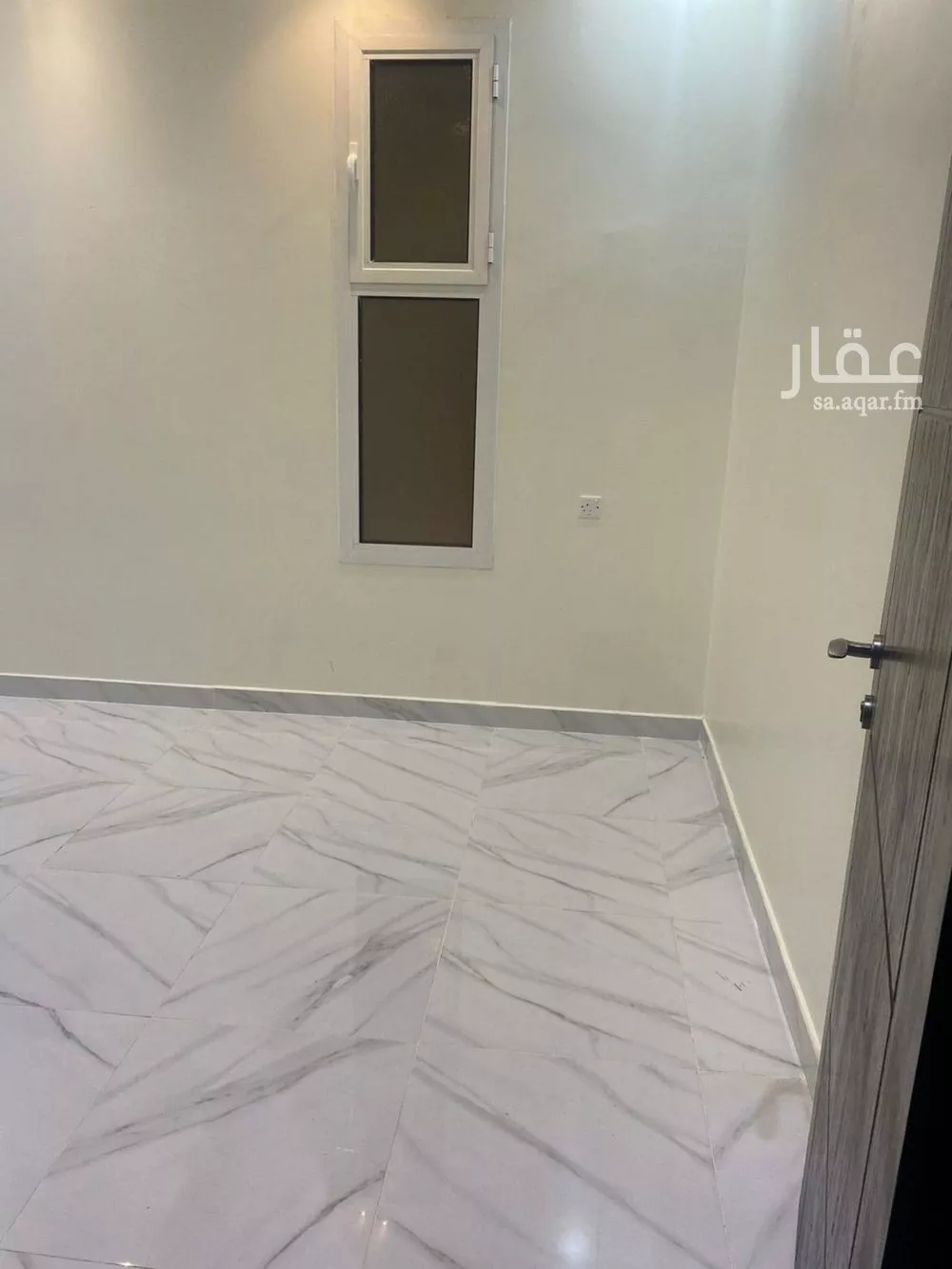3 bedroom floor in Al Hazm 4