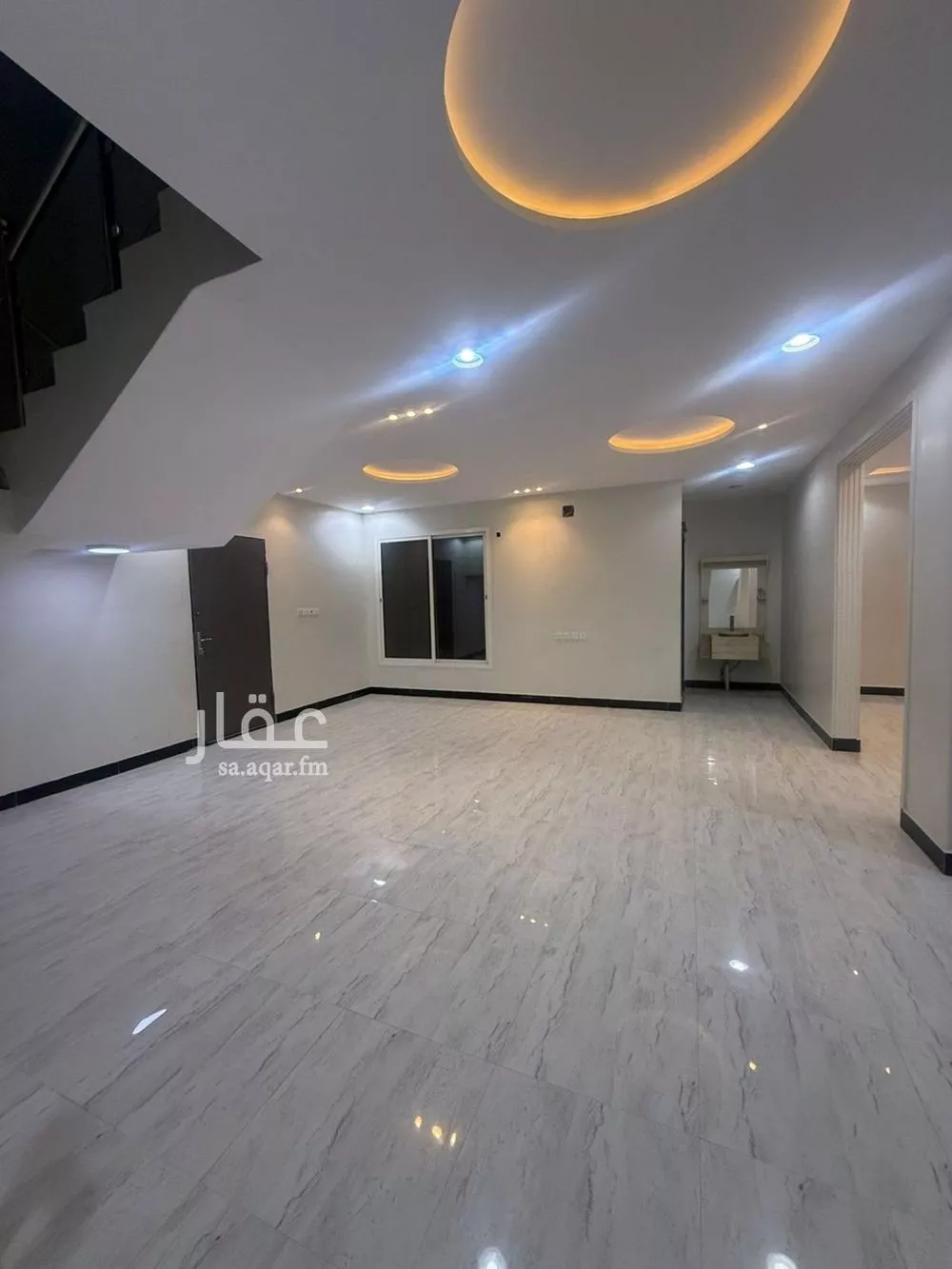 فيلا 5 غرف في بدر 4