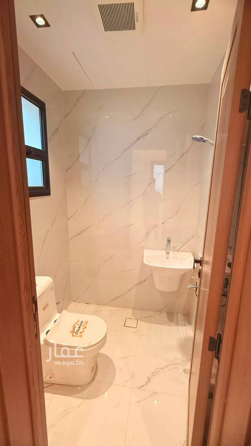 5 bedroom villa in Okaz, Riyadh 15