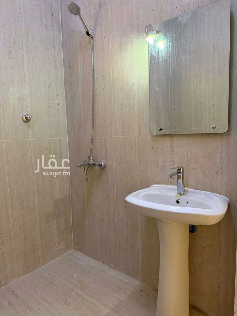 3 bedroom floor in Al Yarmouk 3