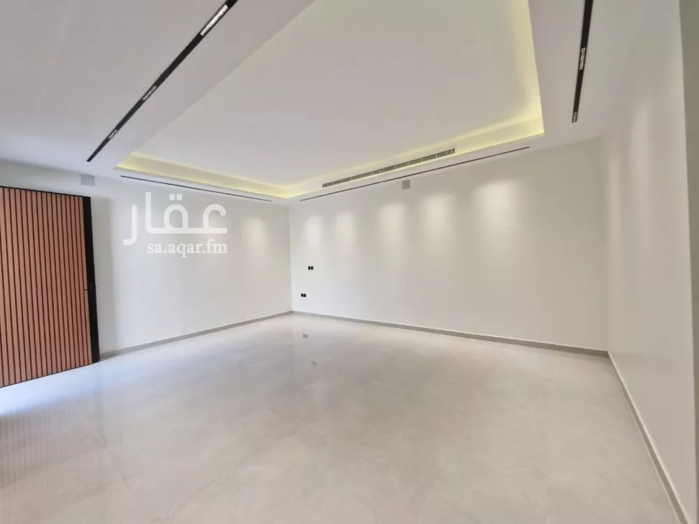 فيلا 5 غرف في العارض 3