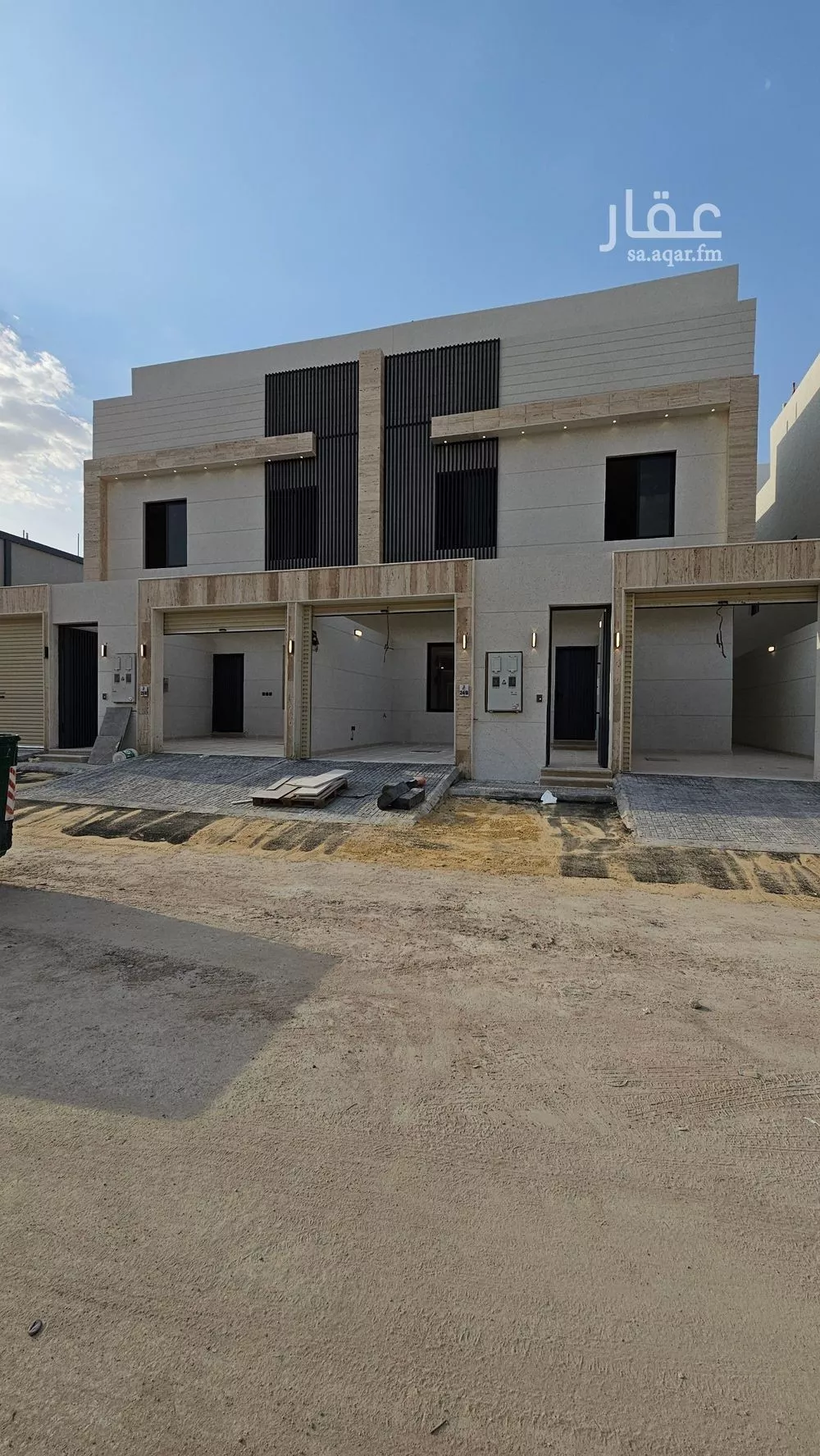 فيلا 5 غرف في عكاظ 1
