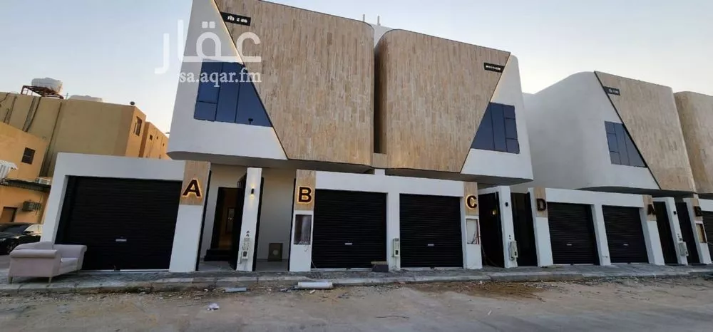 5 bedroom villa in As Suwaidi Al Gharabi, Riyadh 20