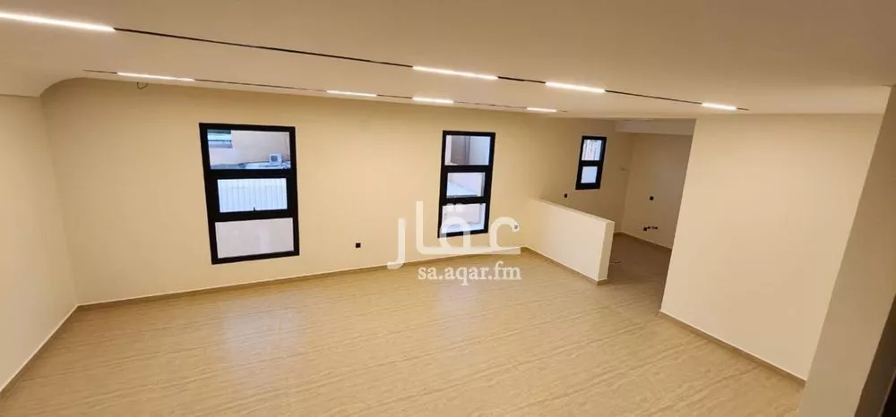 5 bedroom villa in As Suwaidi Al Gharabi, Riyadh 15