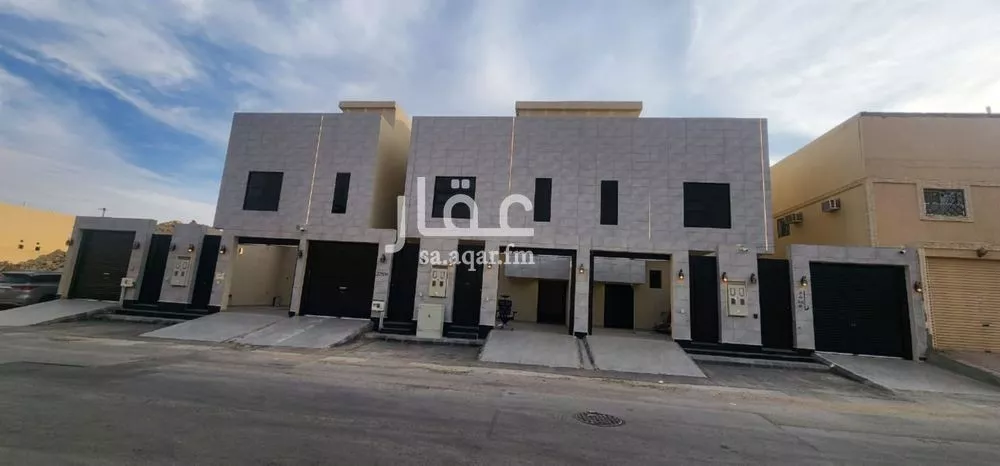 5 bedroom floor in Tuwaiq 1