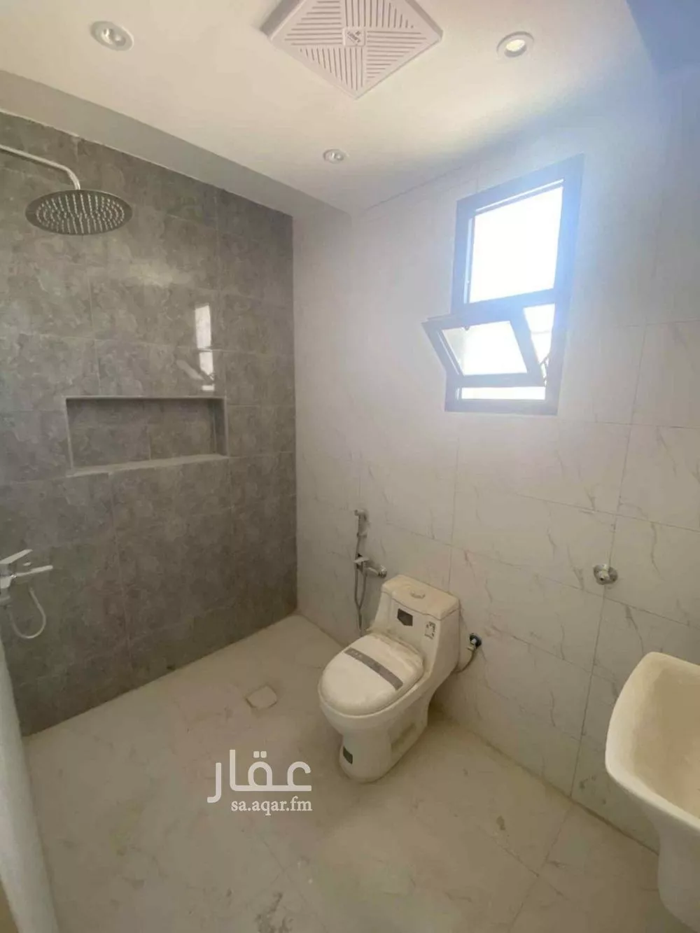 دور 5 غرف في عكاظ 4