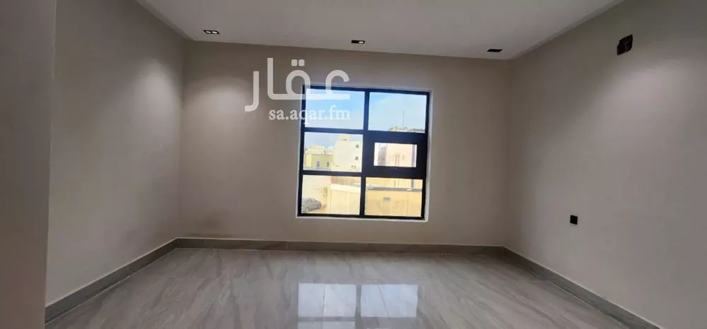 5 bedroom floor in Tuwaiq 2