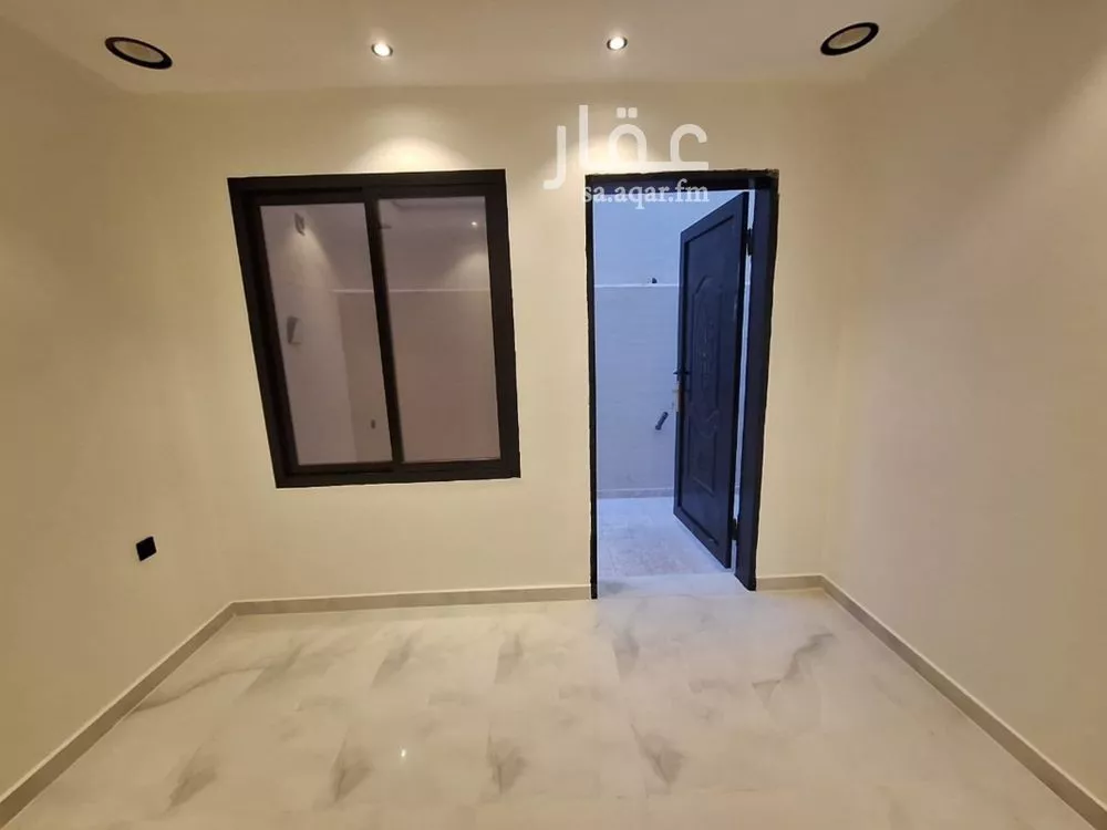 فيلا 5 غرف في ظهرة لبن 3