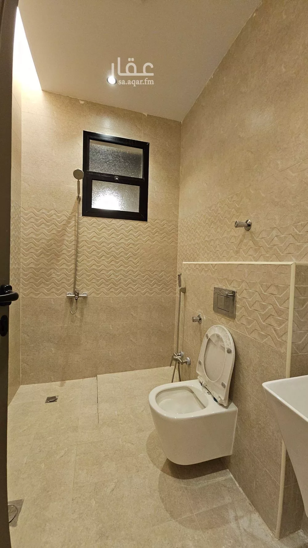 5 bedroom floor in Badr 4