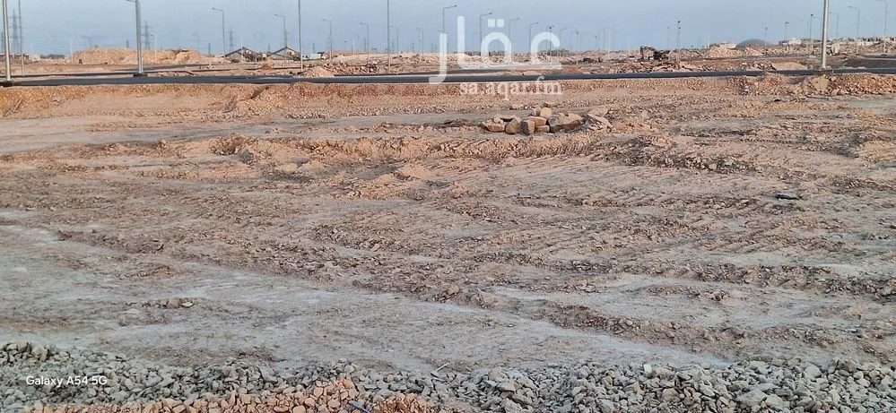 أرض 700 م² في ديراب 5