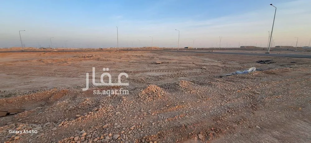 أرض 700 م² في ديراب 3