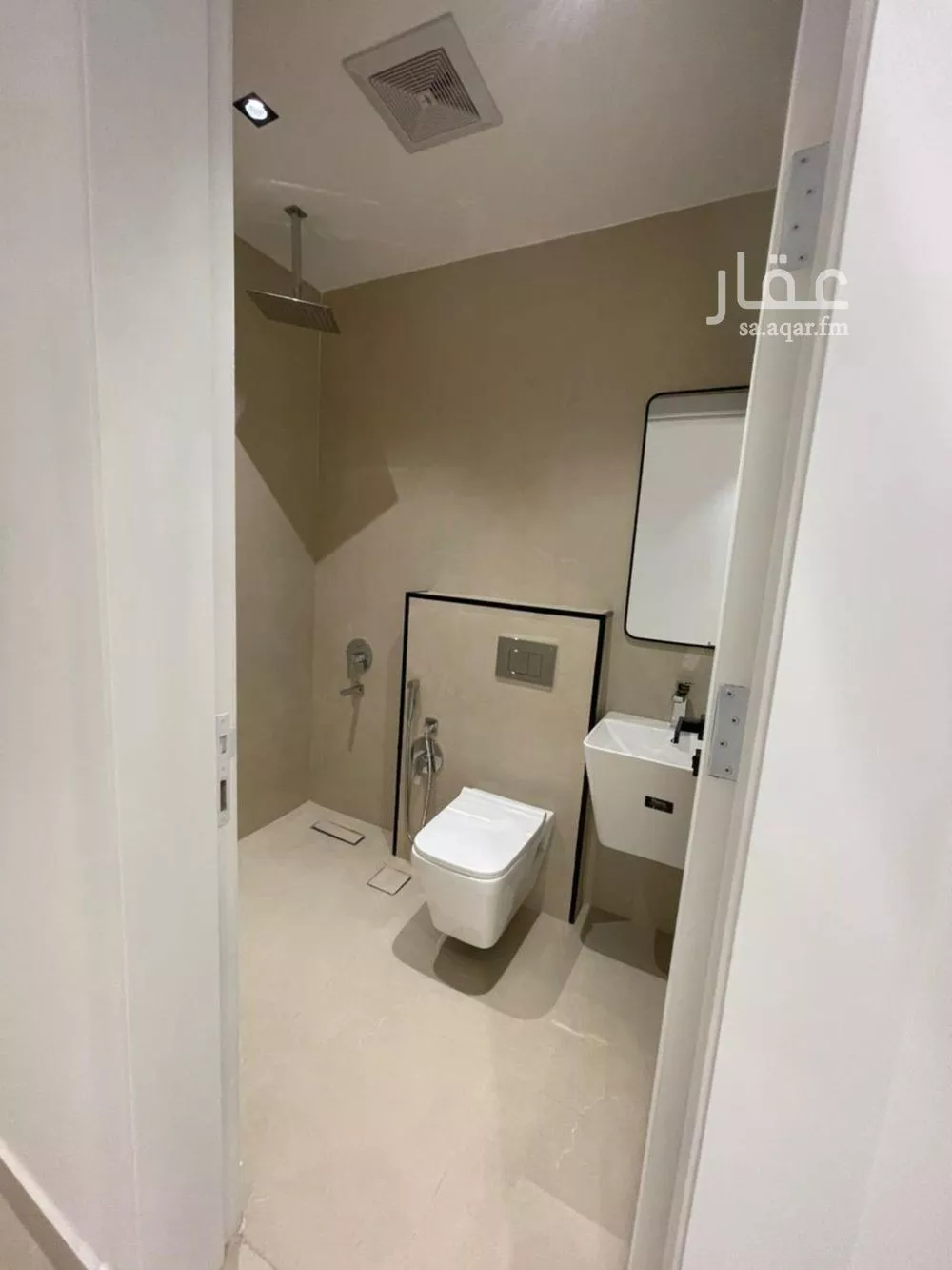 4 bedroom villa in Al Narjis, Riyadh 7