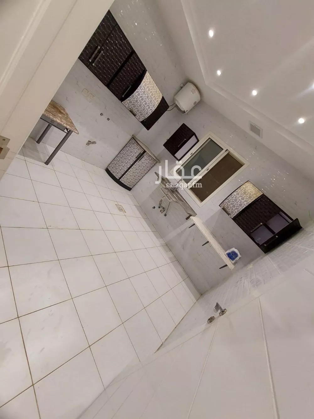 شقة 12 غرف في المونسية 4