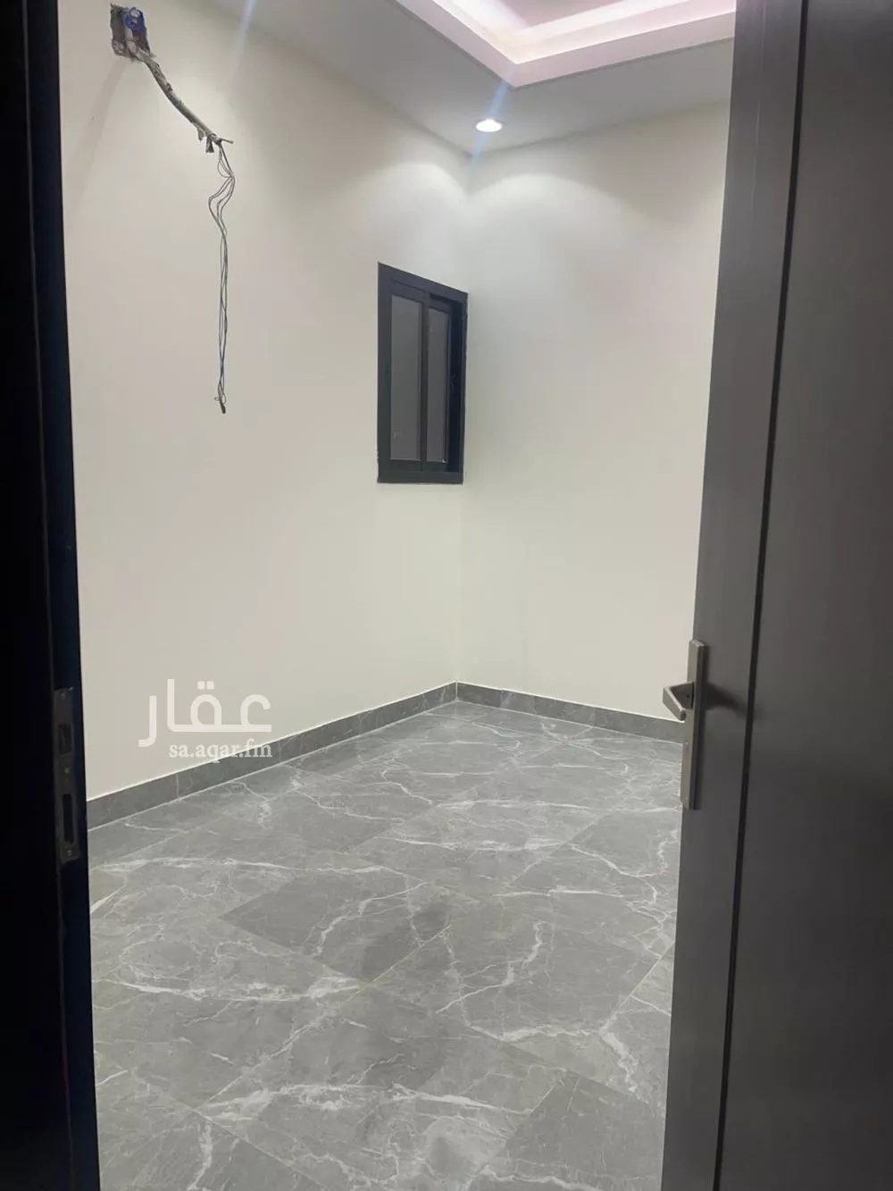 عمارة 3478 م² في المصانع 3