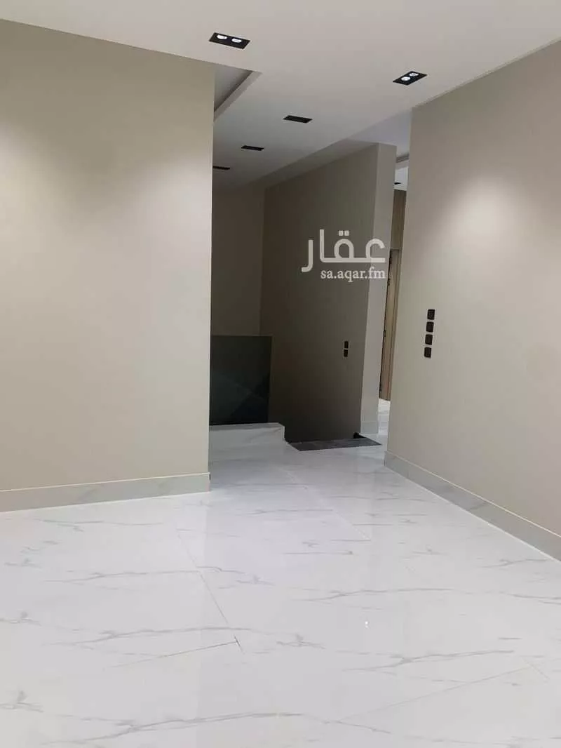 7 bedroom villa in Granada, Riyadh 9