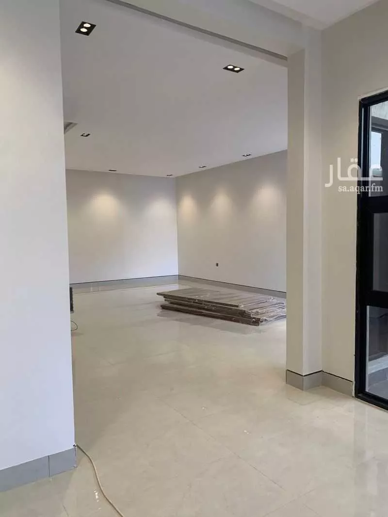 9 bedroom villa in Al Yarmouk, Riyadh 10