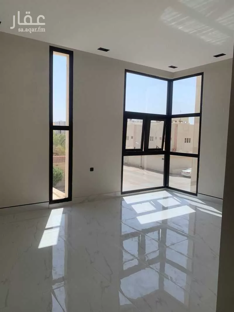 7 bedroom villa in Granada, Riyadh 5