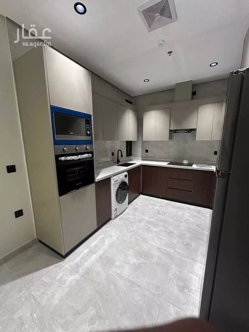 شقة 3 غرف في الحمرا 4