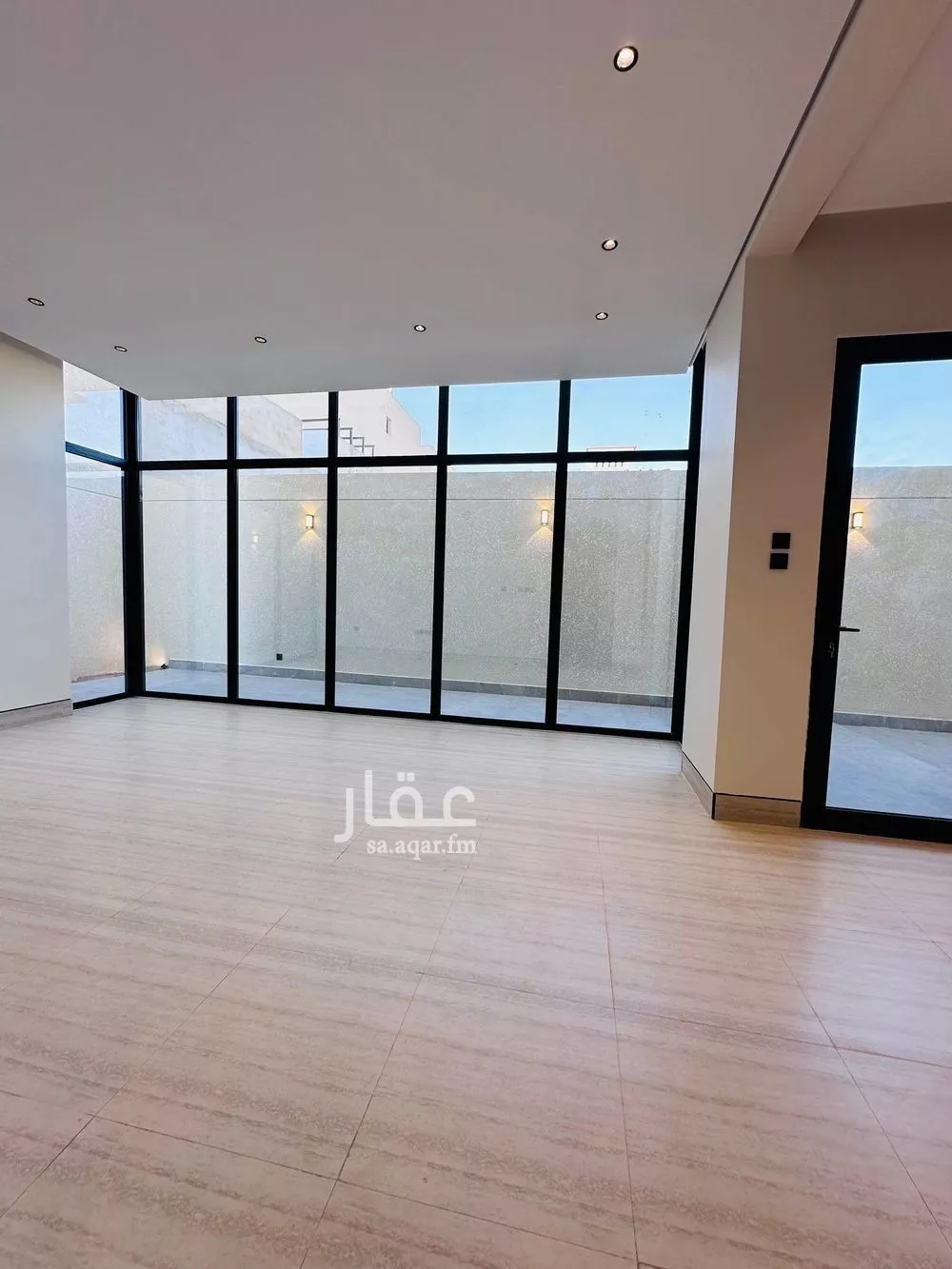 6 bedroom villa in Al Mahdiyyah 4